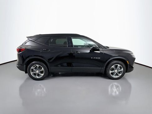 Used 2024 Chevrolet Blazer LT w/ Convenience Package FWD image 8