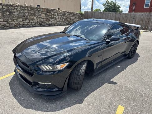 Used 2017 Ford Mustang GT Premium w/ GT Performance Package RWD image 1