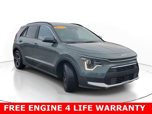 Certified 2024 Kia Niro EX image 2