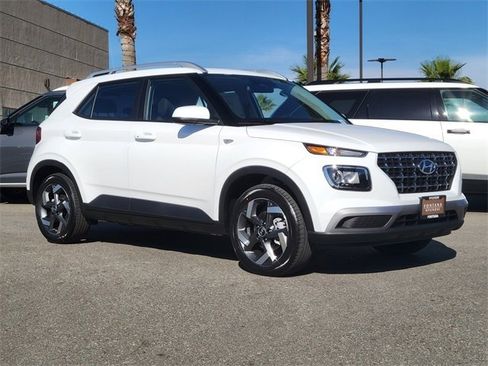 New 2026 Hyundai Venue SEL image 28