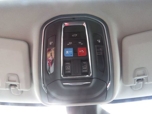 Used 2023 Jeep Grand Cherokee L Laredo w/ Luxury Tech Group I AWD/4WD image 28