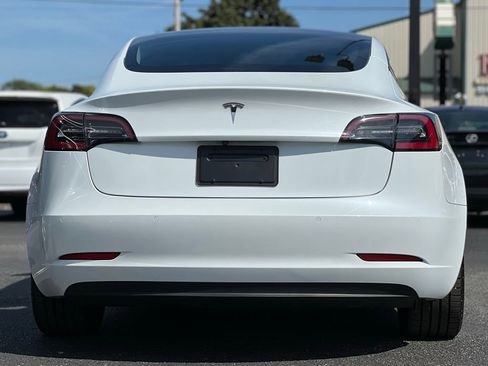 Used 2021 Tesla Model 3 Standard Range Plus image 6