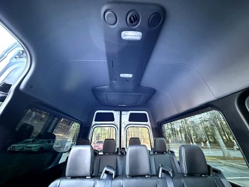 Used 2019 Mercedes-Benz Sprinter 1500 image 13