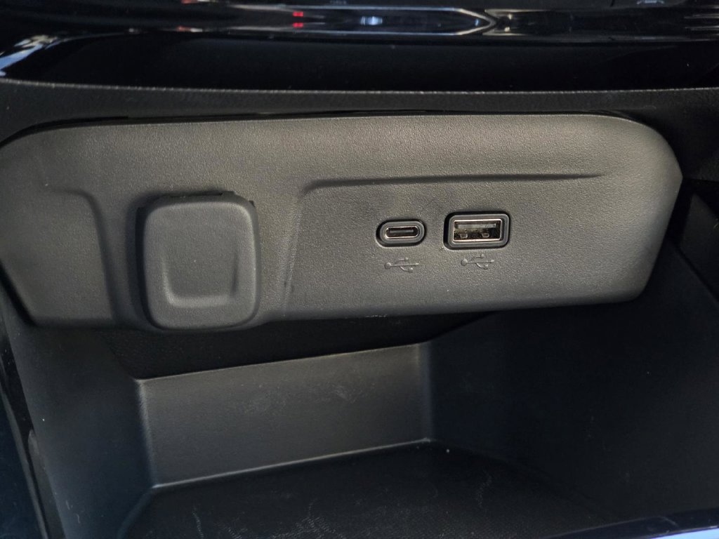 Used 2025 Chevrolet Trax ACTIV w/ Driver Confidence Package FWD image 25