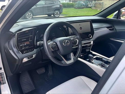 Used 2025 Lexus RX 350 Premium FWD image 17