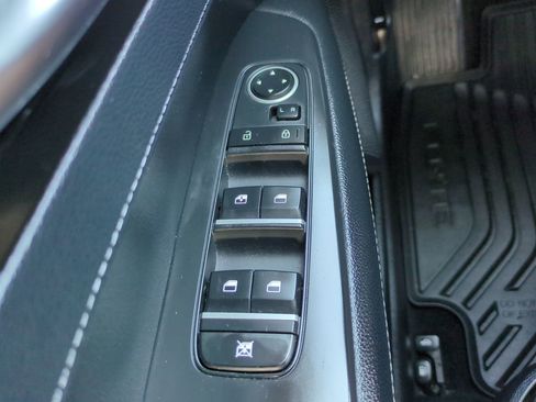 Used 2019 Kia Forte EX FWD image 22