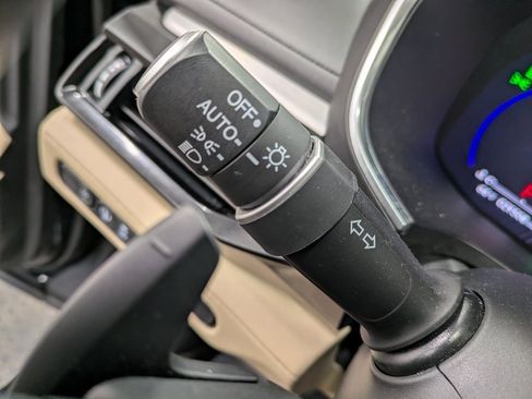 Used 2023 Acura MDX SH-AWD w/ Technology Package image 16