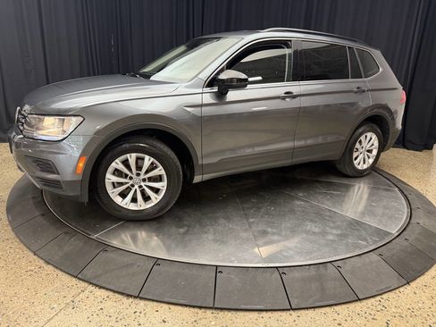 Used 2019 Volkswagen Tiguan SE w/ 3rd Row Seat Package image 4