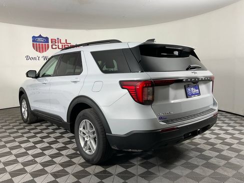 New 2026 Ford Explorer Active RWD image 5