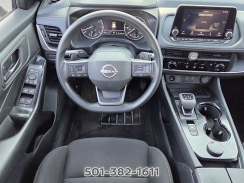 Used 2025 Nissan Rogue S AWD/4WD image 11
