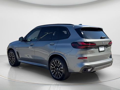 New 2026 BMW X5 xDrive50e w/ M Sport Package image 11