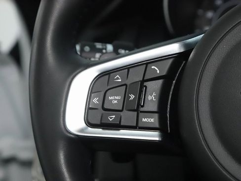 Used 2020 Jaguar E-PACE image 20