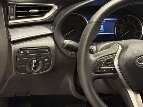 Certified 2025 INFINITI QX50 Pure image 15