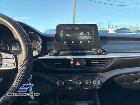 Used 2020 Kia Forte LXS image 14