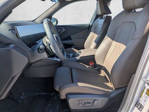 Used 2025 BMW X3 xDrive30i w/ Premium Package AWD/4WD image 15