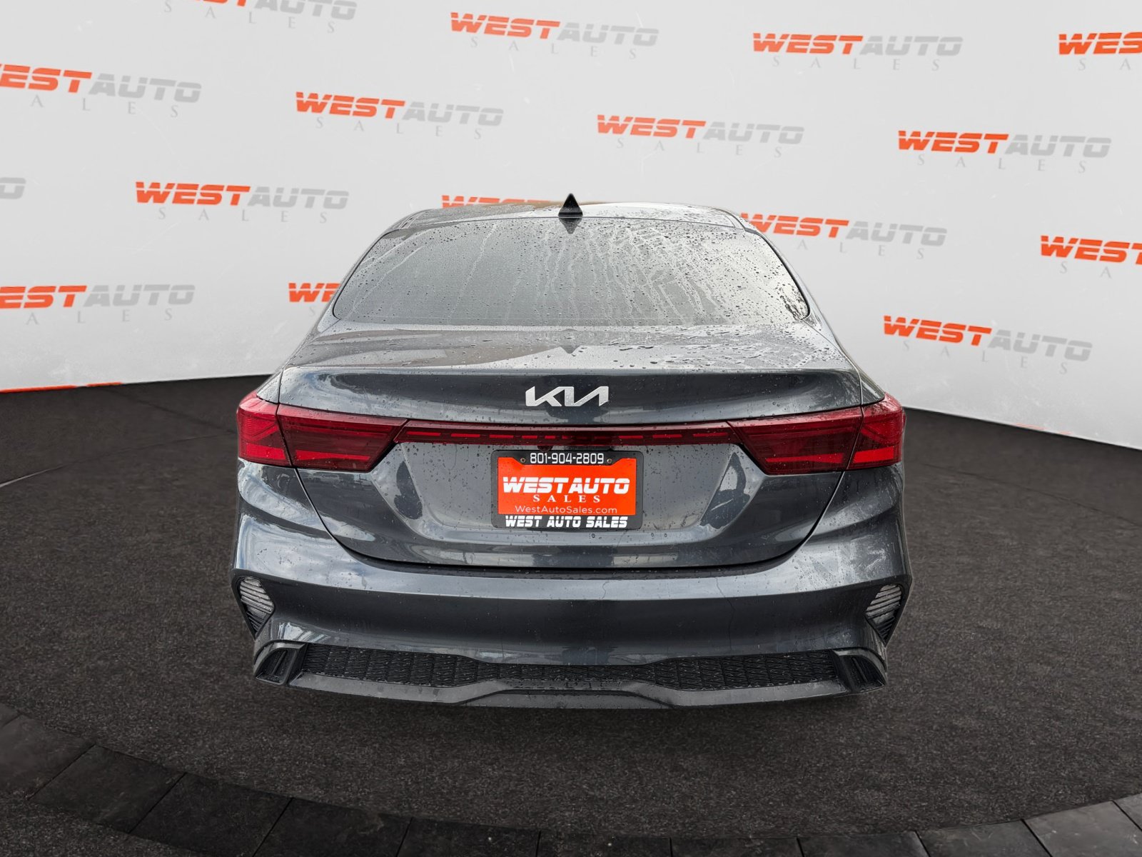 Used 2024 Kia Forte LXS FWD image 4