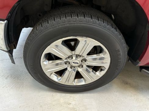 Used 2018 Ford F150 XLT w/ Equipment Group 302A Luxury image 9