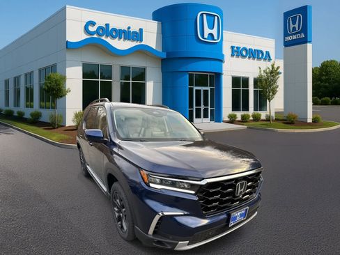 New 2025 Honda Pilot Touring image 9