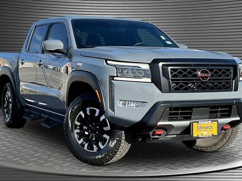 Used 2022 Nissan Frontier PRO-4X AWD/4WD image 3