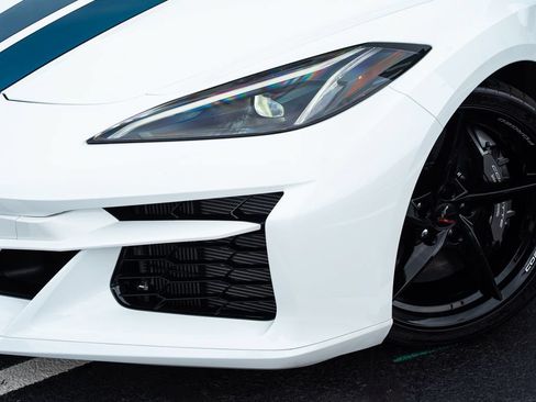 Used 2024 Chevrolet Corvette E-Ray AWD/4WD image 3
