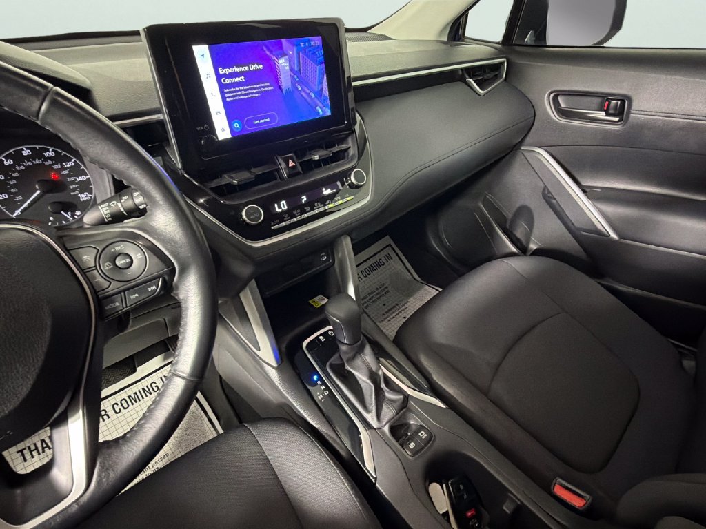 Used 2023 Toyota Corolla Cross LE FWD image 19
