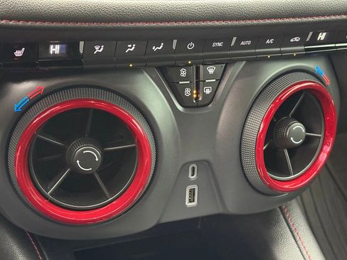 Used 2020 Chevrolet Blazer RS image 24