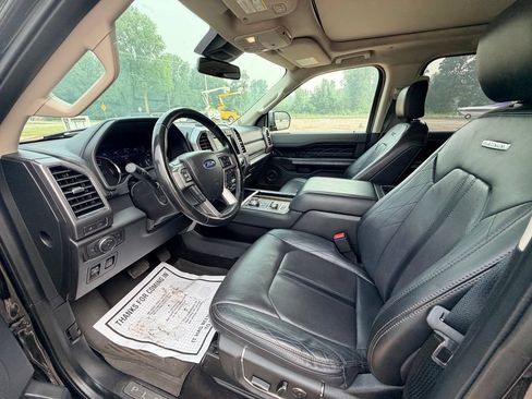 Used 2019 Ford Expedition Platinum AWD/4WD image 18