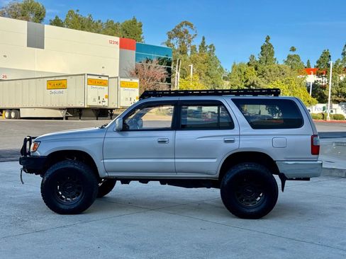 Used 1997 Toyota 4Runner SR5 image 7