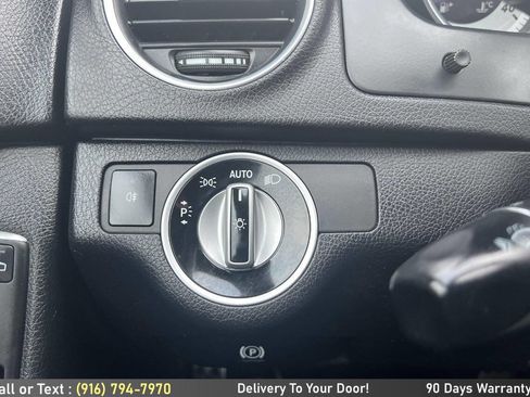 Used 2012 Mercedes-Benz C 250 Sedan image 21