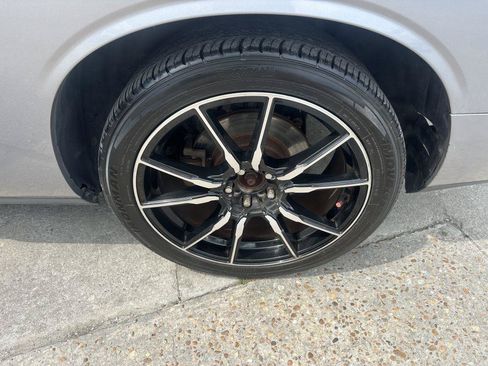 Used 2014 Dodge Challenger R/T RWD image 10