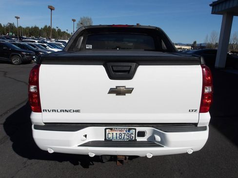Used 2008 Chevrolet Avalanche LT w/ LT Preferred Equipment Group AWD/4WD image 4