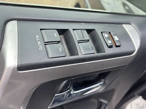 Used 2016 Toyota 4Runner Limited AWD/4WD image 19