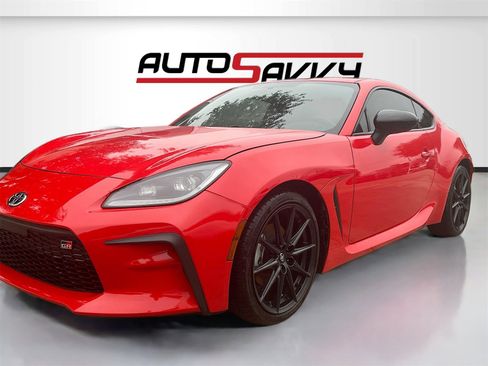 Used 2023 Toyota GR86 Premium image 3