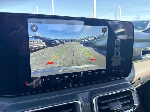 Used 2025 Ford Mustang Premium image 21