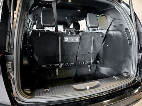 Used 2021 Chrysler Pacifica Touring-L w/ S Appearance Package image 21