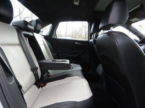 Used 2019 Volkswagen Jetta S image 16