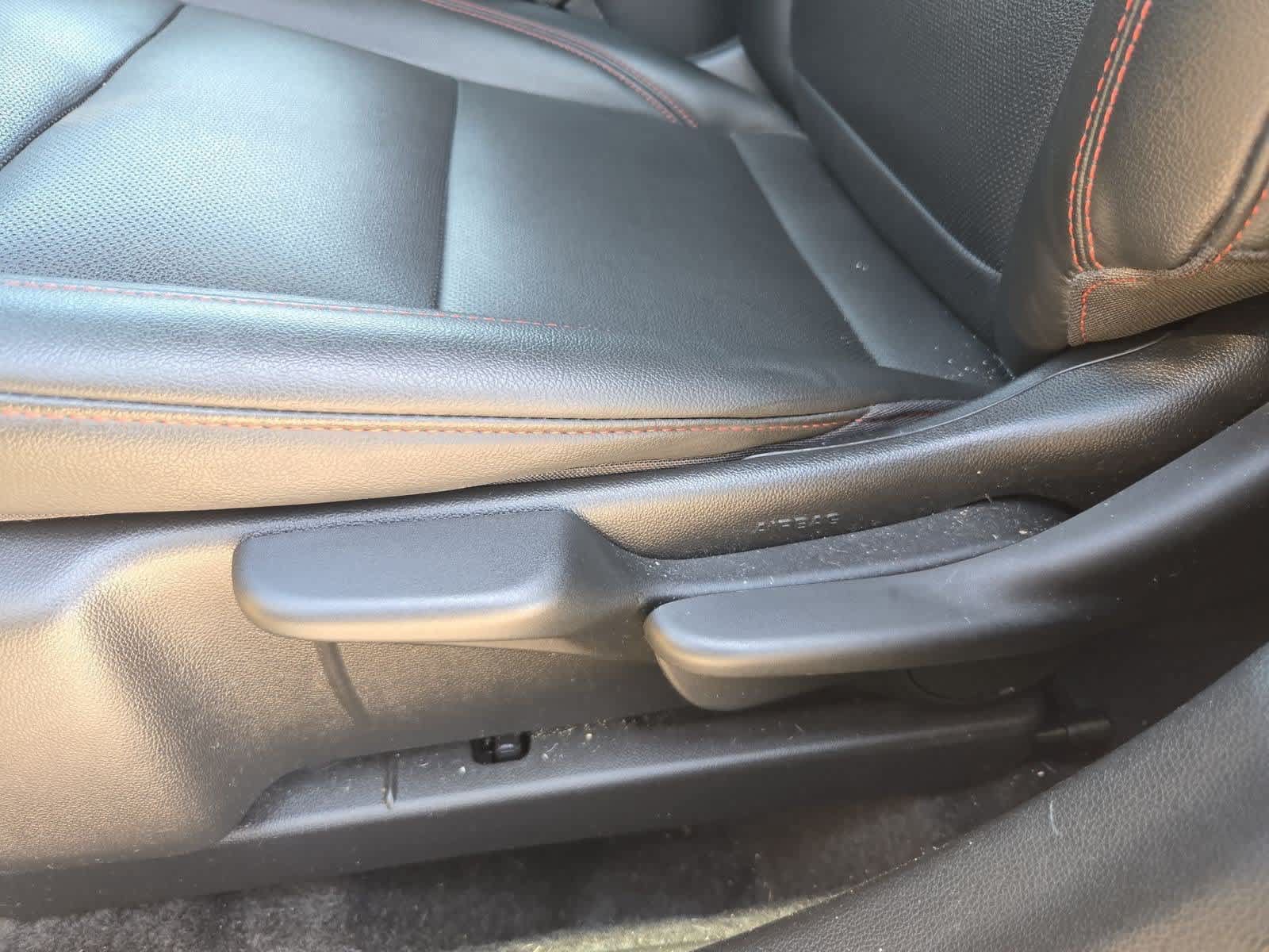 Used 2024 Chevrolet Trax RS w/ Sunroof Package FWD image 15