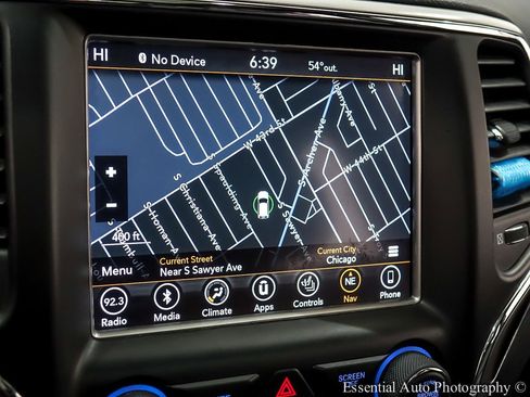 Used 2018 Jeep Grand Cherokee Limited w/ Luxury Group II image 22