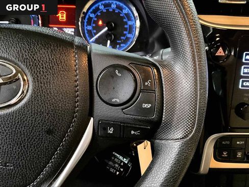 Certified 2018 Toyota Corolla LE image 24