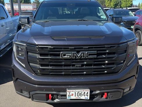 Used 2024 GMC Sierra 1500 Elevation w/ Elevation Premium Package AWD/4WD image 2