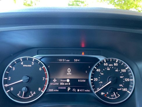Used 2025 Nissan Rogue S FWD image 29