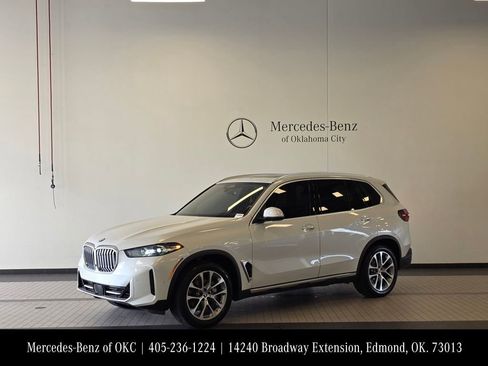 Used 2024 BMW X5 sDrive40i w/ Parking Assistance Package RWD image 1
