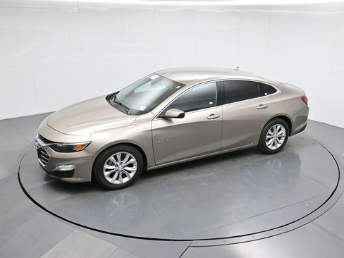 Used 2022 Chevrolet Malibu LT image 44