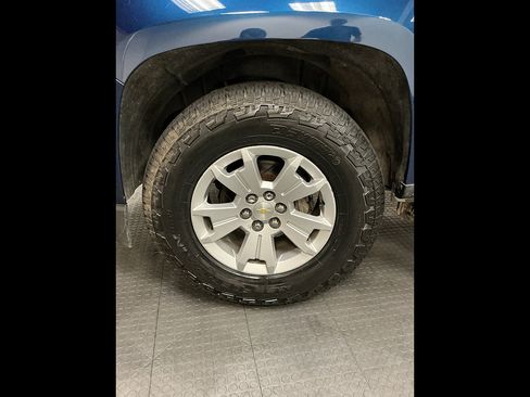 Used 2020 Chevrolet Colorado LT AWD/4WD image 36