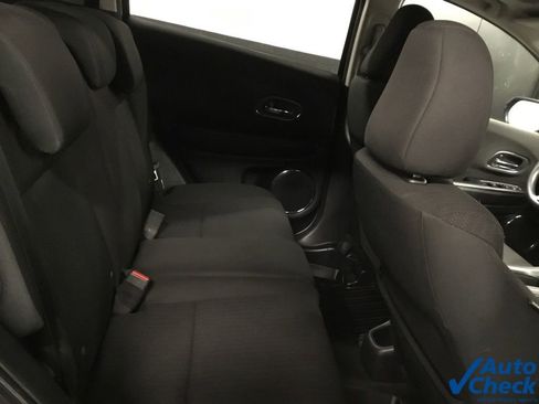 Used 2018 Honda HR-V EX image 31