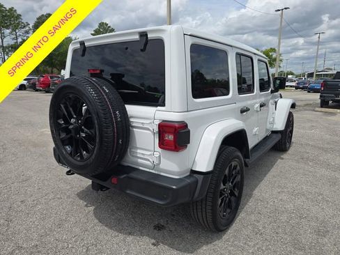 Certified 2021 Jeep Wrangler Unlimited Sahara w/ Cold Weather Group image 4