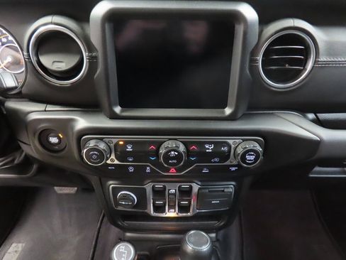 Used 2022 Jeep Wrangler Unlimited Sahara w/ LED Lighting Group image 14