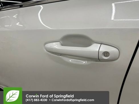 Used 2018 Toyota Highlander Limited Platinum image 19