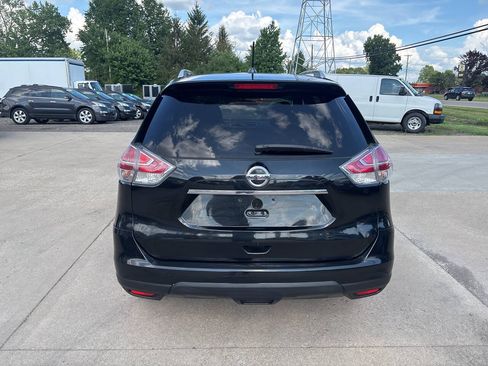 Used 2016 Nissan Rogue SV w/ SV Premium Package AWD/4WD image 6