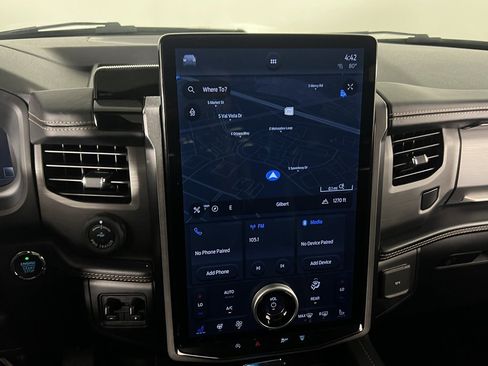 Used 2023 Ford Expedition Max Platinum image 19